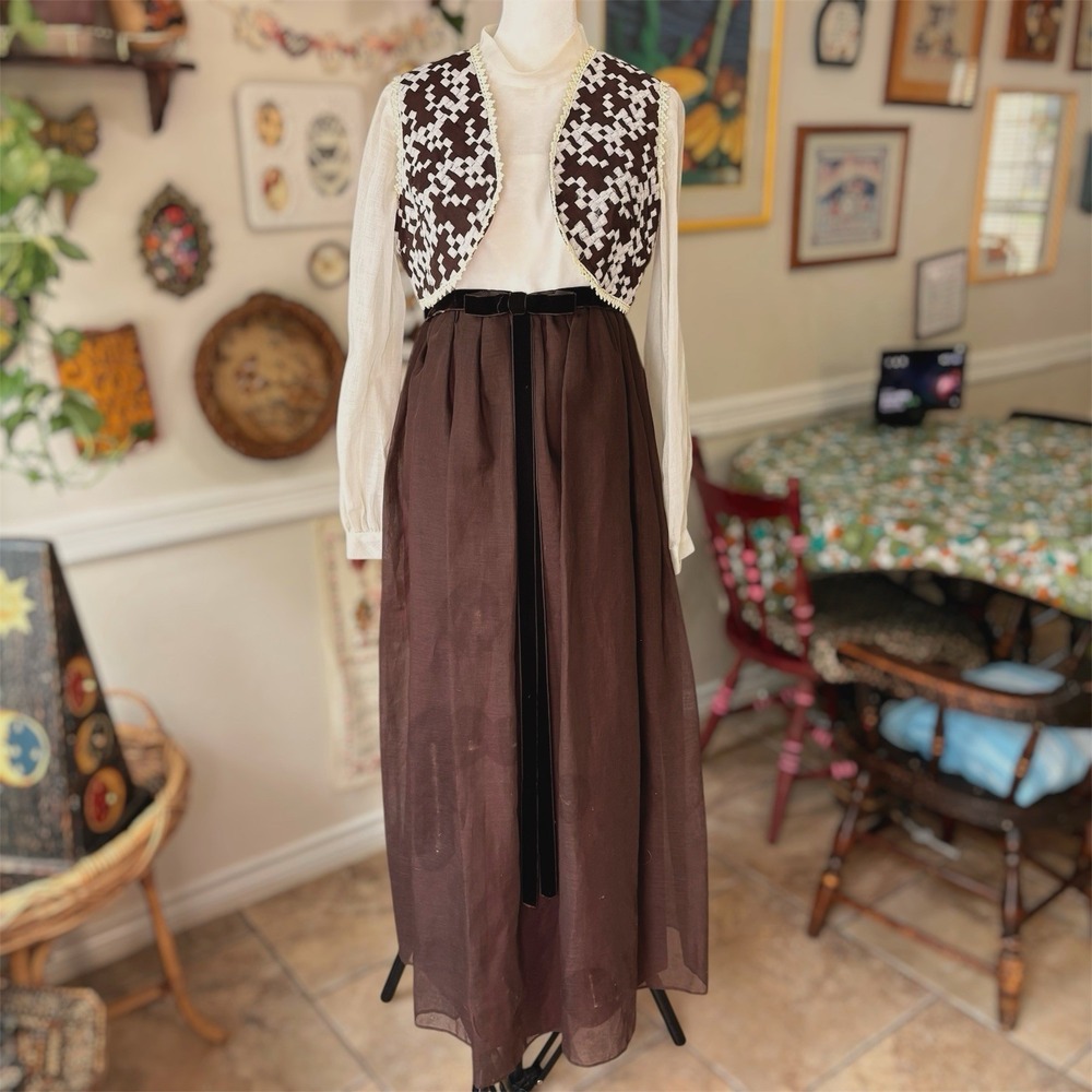 Vintage 60s MCM Dress Union Made Renaissance Brown Prairie Cottagecore Size Smal